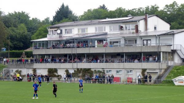 Stadion an der Jahnstraße - Walzbachtal-Jöhlingen
