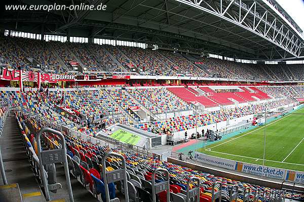 Merkur Spiel-Arena - Stadion in Düsseldorf-Stockum