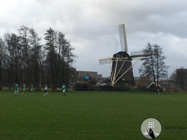 Sportpark Ookmeer veld 18-DEVO '58 - Amsterdam