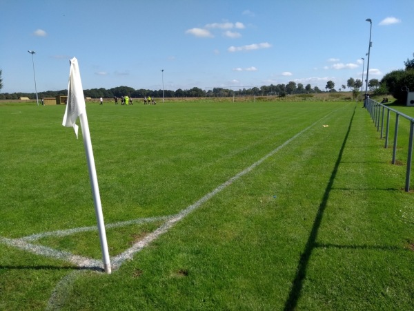 Ackerland Stadion - Visselhövede-Schwitschen