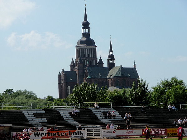 Stadion der Freundschaft präsentiert von Primus Immobilien - Stralsund-Frankenvorstadt