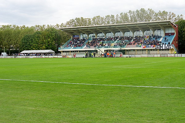 Stade Armand Chouffet - Stadion in Villefranche-sur-Saône