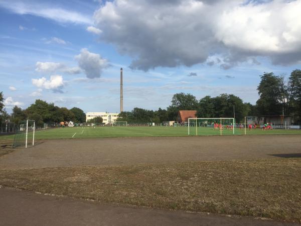 Städtischer Sportplatz Genthin - Genthin