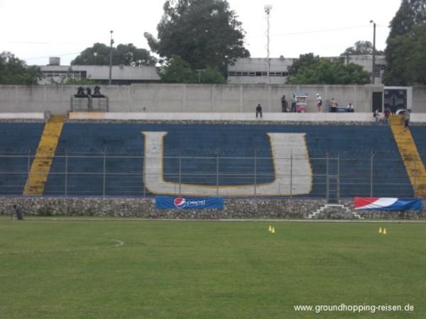 Estadio Revolución USAC - Ciudad de Guatemala