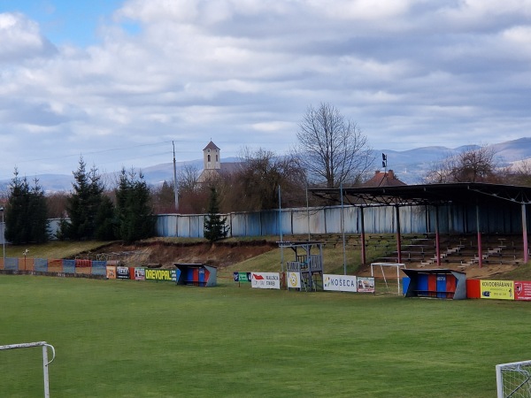 Futbalové ihrisko Košeca - Košeca