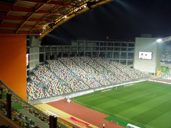 Estádio Dr. Magalhães Pessoa - Leiria