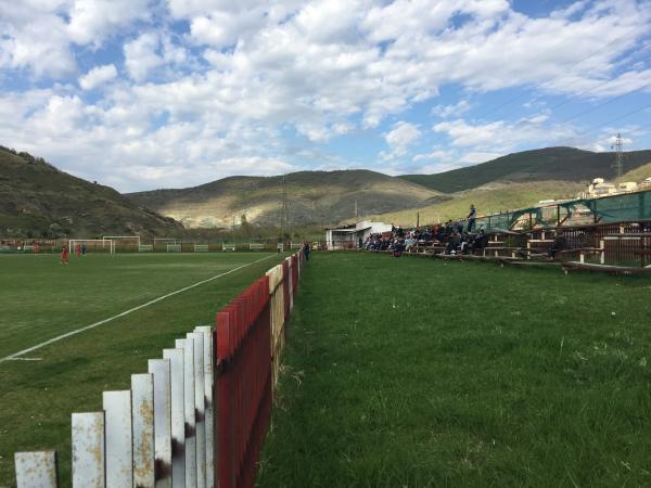 Stadiumi Kizhnicë - Gračanica