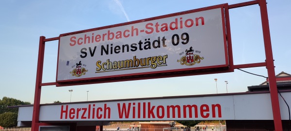 Schierbachstadion B-Platz - Nienstädt