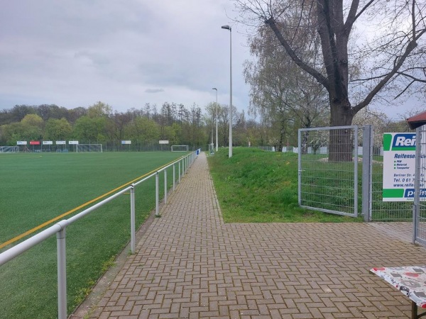 Holzhäuser Sportpark Platz 2 - Friedrichsdorf/Taunus-Burgholzhausen