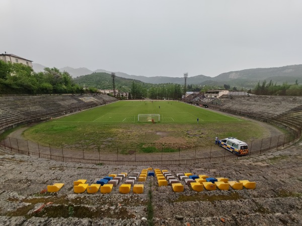 Stadioni Vladimer Bochorishvili - Tkibuli