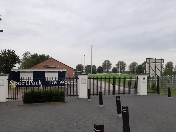 Sportpark De Woerd - Kerk-Avezaath