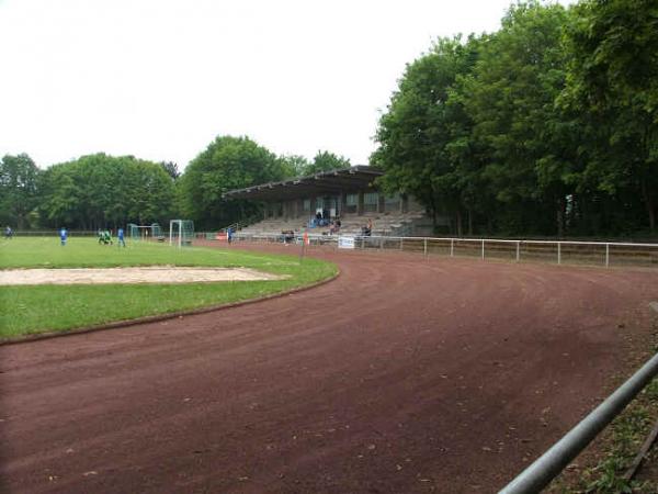 Stadion Bergstraße - Solms-Burgsolms