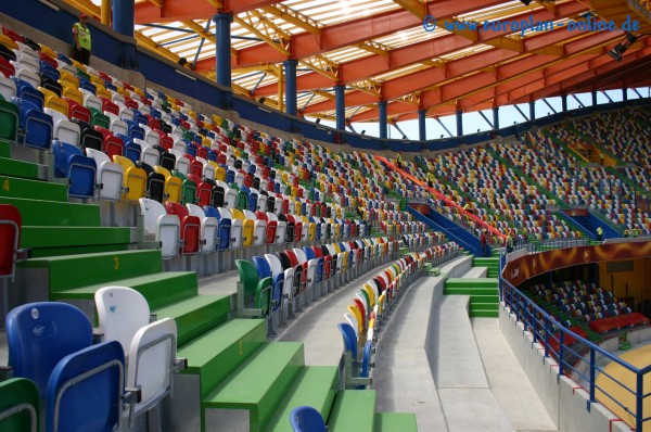 Estádio Dr. Magalhães Pessoa - Leiria