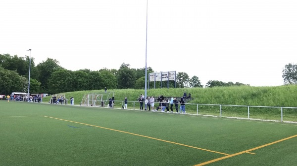 Stadion am Flugplatz B-Platz - Lübeck-Karlshof