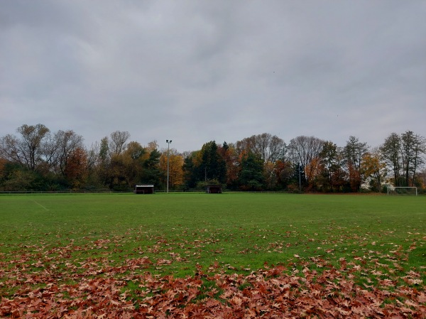 Victoria Sportpark B-Platz - Lauenau