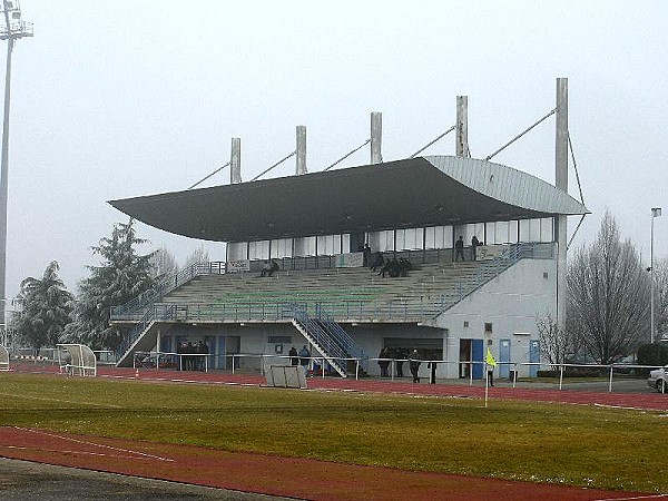 Stade Jean le Mouton - Stadion in Villefranche-sur-Saône