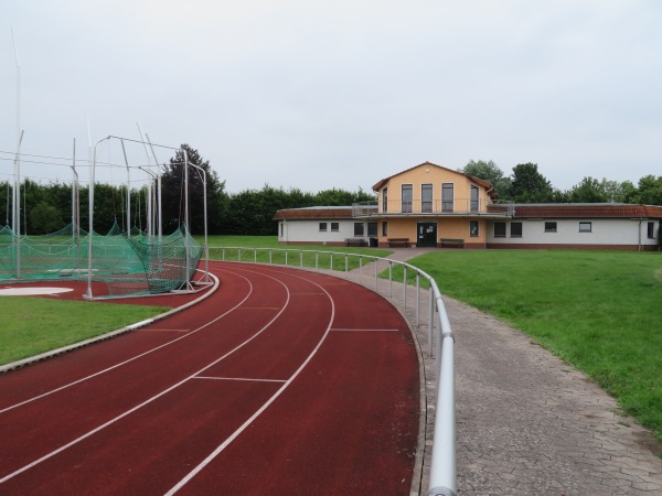 Sportplatz am Ortsrand - Harsum-Borsum