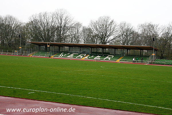 Amateurstadion Platz 11 - Stadion in Bremen