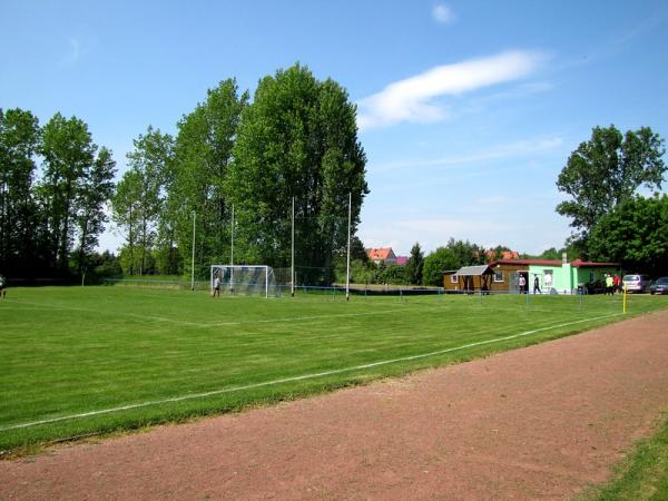 Sportstätte Heidegrund Süd - Osterfeld bei Naumburg-Roda