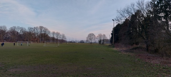 Sportplatz Steden B - Holste-Steden